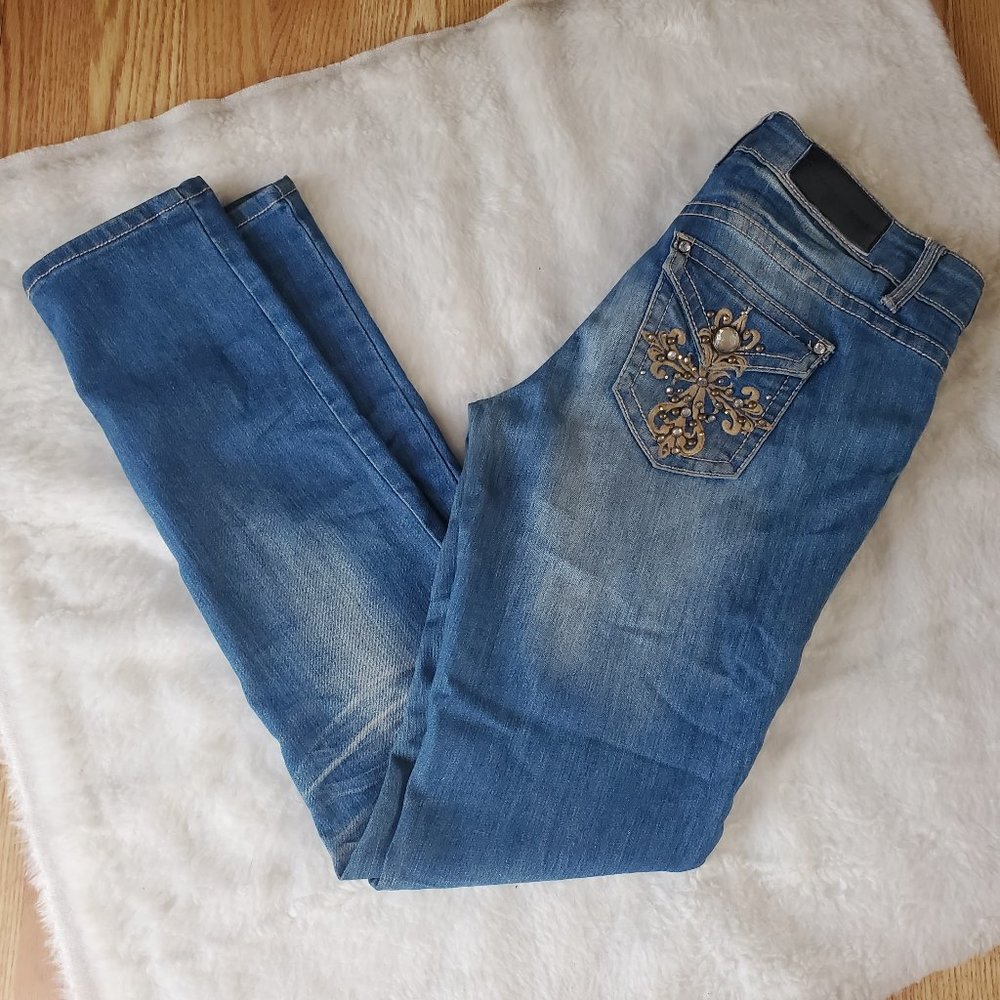 TWENTYONE BLACK STRETCH DISTRESSED EMBELLISHED SKINNY JEANS
